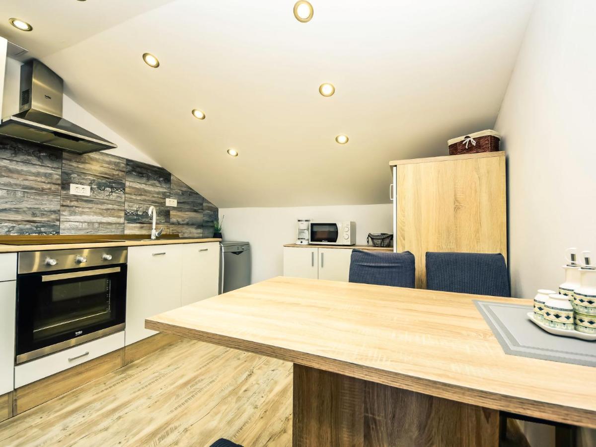 Apartment Matanovi Dvori-2 By Interhome فير المظهر الخارجي الصورة