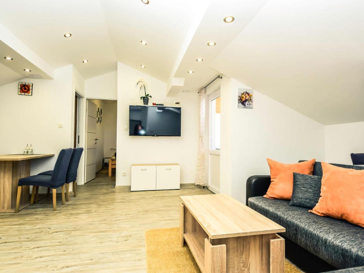 Apartment Matanovi Dvori-2 By Interhome فير المظهر الخارجي الصورة